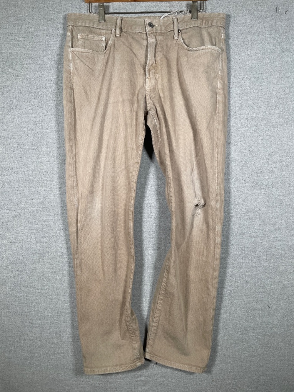Bonobos Mens Jeans 34x30 Tan Khaki Distressed Ripped Grunge Workwear Gorpcore